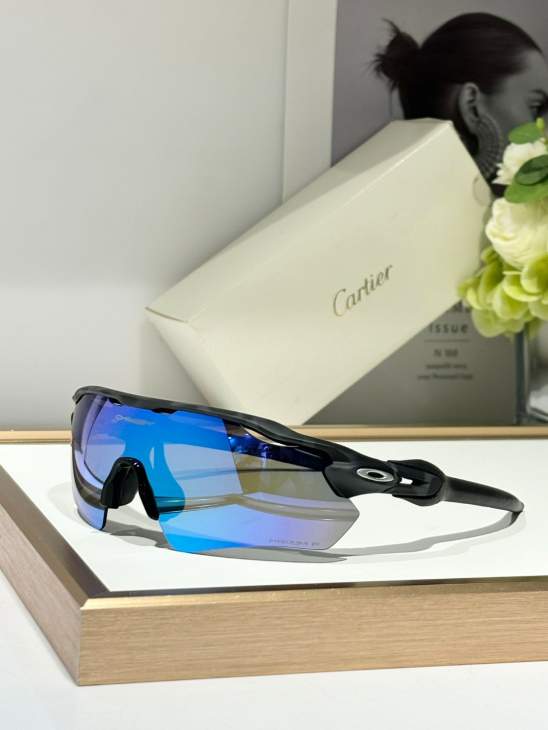 Picture of Oakley Sunglasses _SKUfw66124827fw